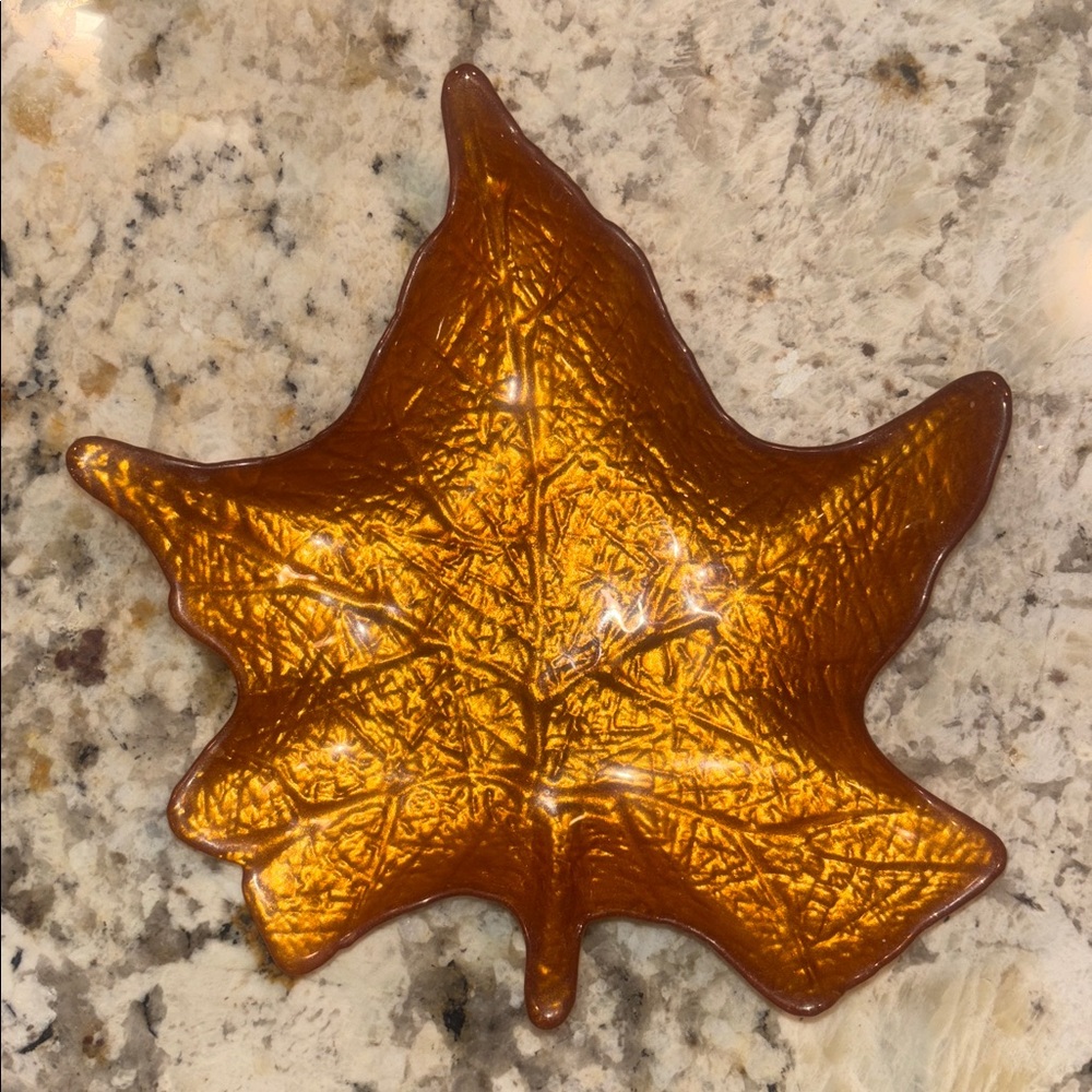 3 Akcam Turkish Glass Nesting Maple Leaf Bowls/Plates - Picture 7 of 8